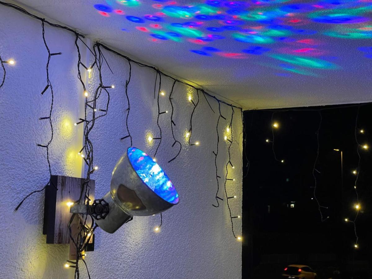 Ferienwohnung Outletcity Мецинген Екстериор снимка
