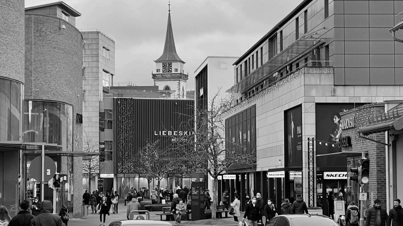 Ferienwohnung Outletcity Мецинген Екстериор снимка